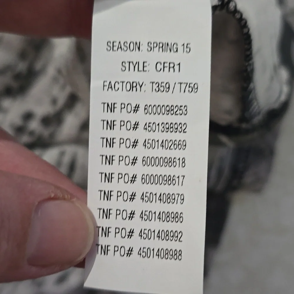 The North Face Gray Print T-shirt Size S/P - Picture 8 of 13